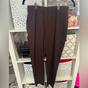 Aritzia pants brown joggers